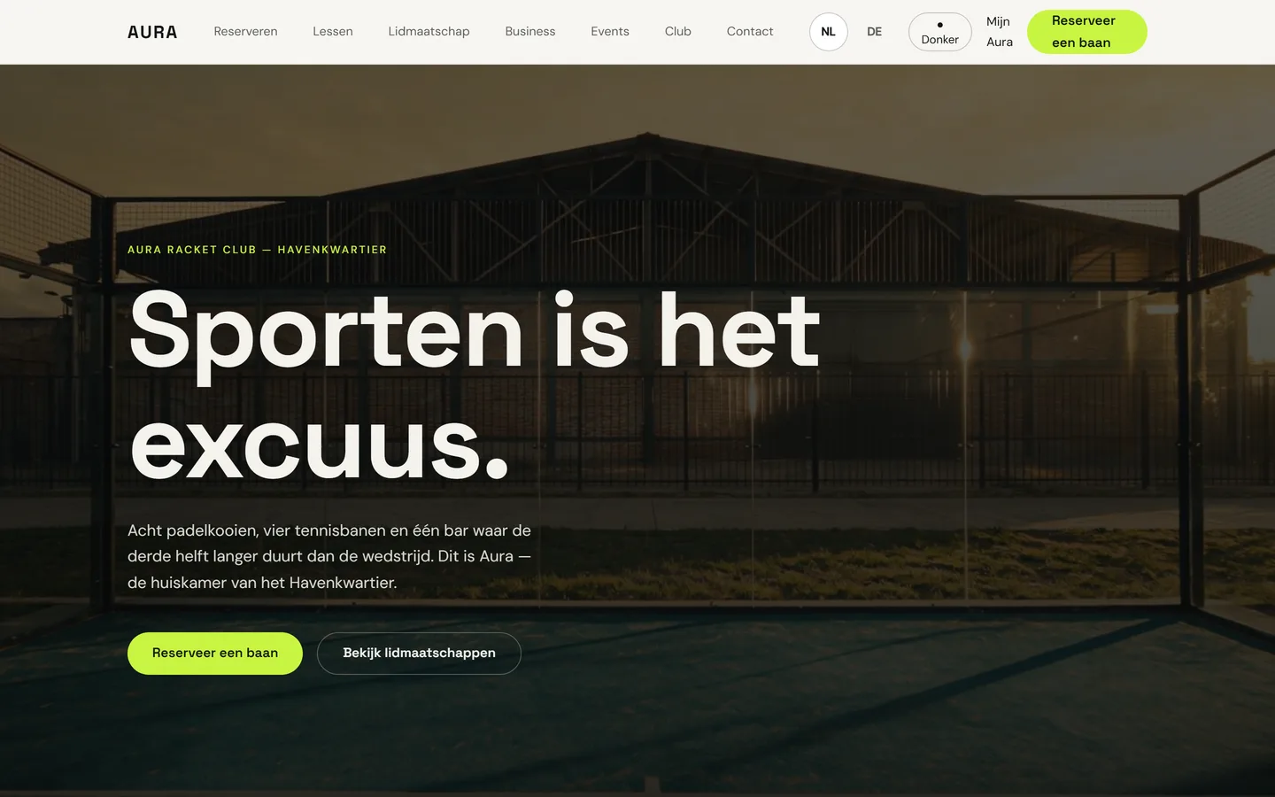 Aura Racket Club — homepagina op desktop, website door Studio Pep & Co